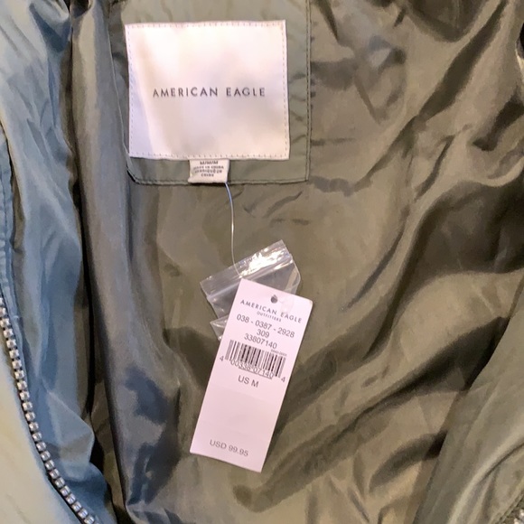 NWT Womens AE coat-Perfect for Xmas! - Picture 2 of 2